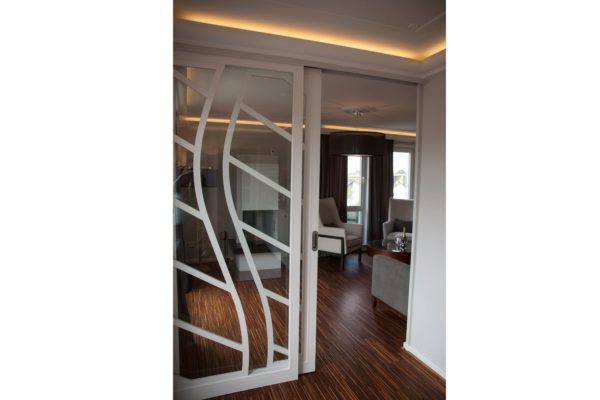 01_Home_Staging_Interior_Design_Farrow_Ball_Trier_Luxembourg_Exklusiv_Wand_Farbe_Tapete_vanina Henry_Interiors_Colours